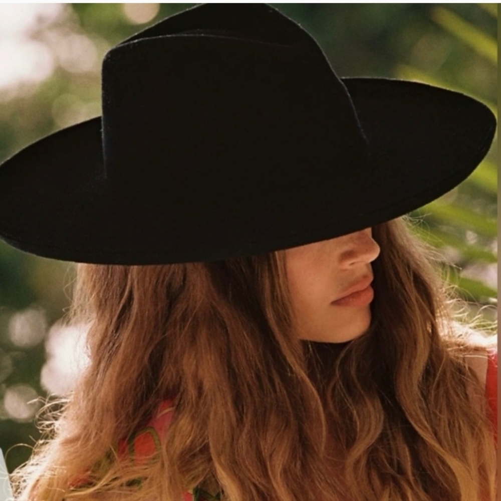 Lack of Color Hat in Black Size M